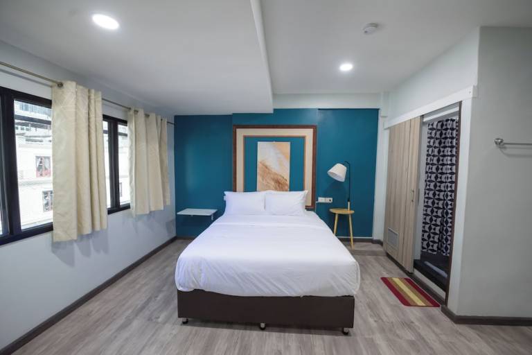 Condo Makkasan