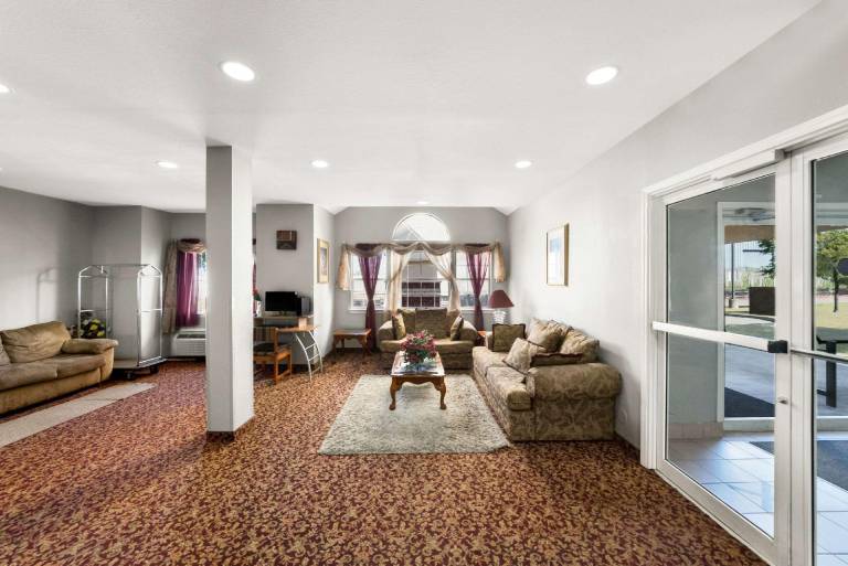 Econo Lodge Inn & Suites Mesquite Dallas East