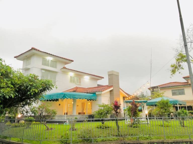 200 m² Villa