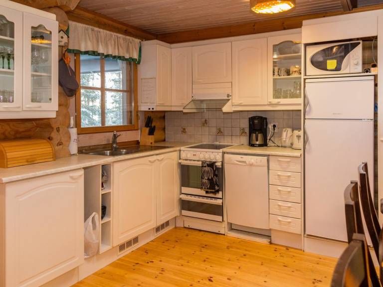 Vacation home with sauna & terrace | Nature view — photo 4