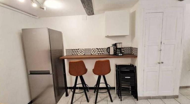 GregBnb - T2 Design 42m2 - Toulon Est - Wifi Fibre - n5 — photo 4