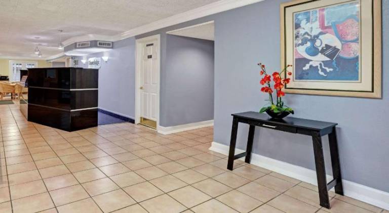 Travelodge by Wyndham North Richland Hills/Dallas/Ft Worth — photo 2