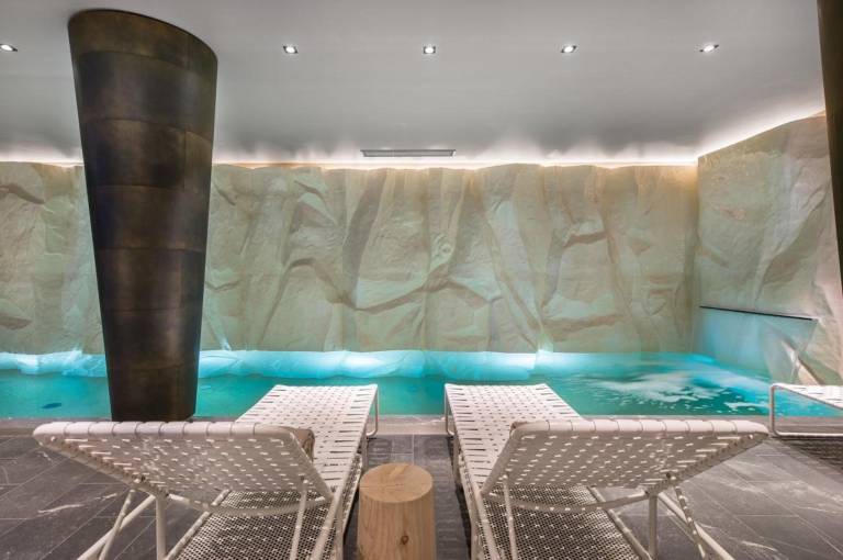 Villa with sauna, private pool & jacuzzi | Mountain view — photo 4