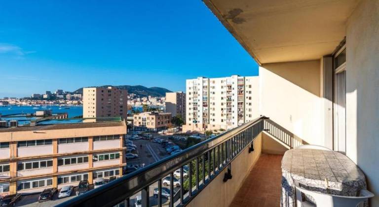 Rental apartment with 2 rooms for 4 persons — photo 3