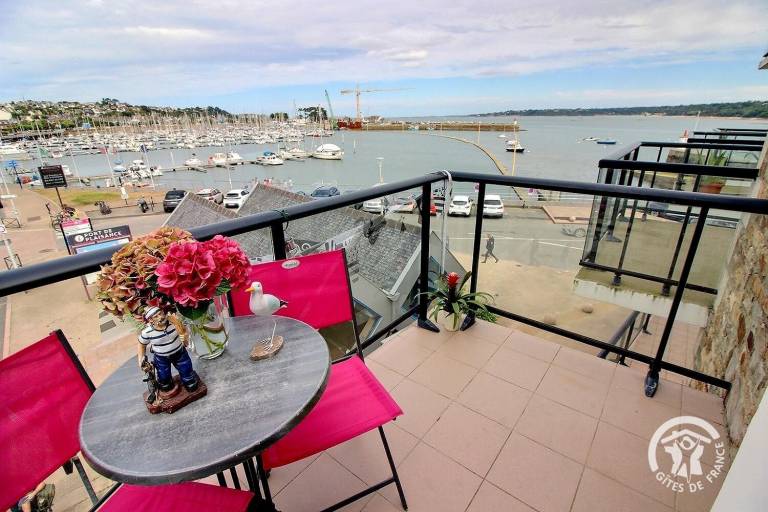 Gite with terrace | Sea view in Perros-Guirec