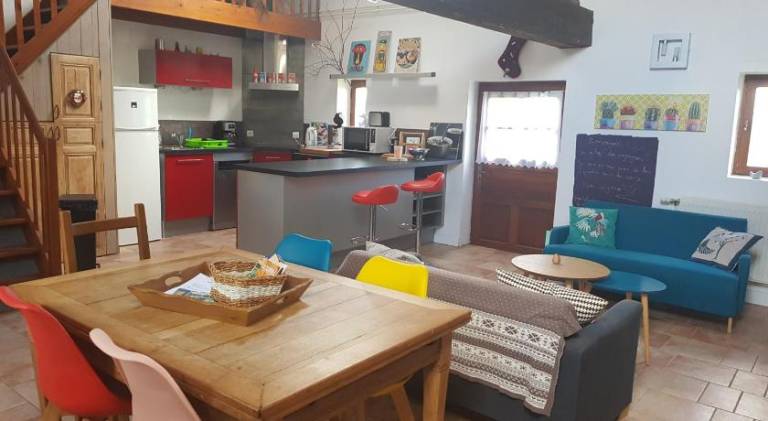 Vacation home with terrace, garden & BBQ — photo 4