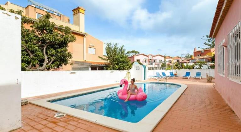 Holiday apartment with pool — photo 3