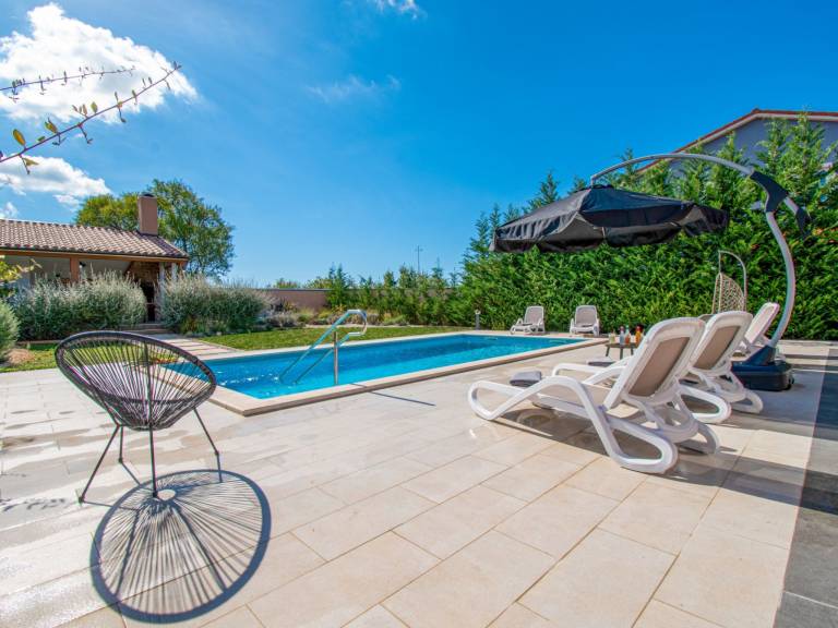 Beautiful vacation home with private pool & patio | Dogs allowed — photo 4