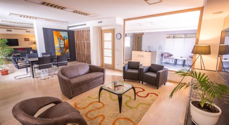 Pleasant rental apartment with jacuzzi | Pets are welcome — photo 2