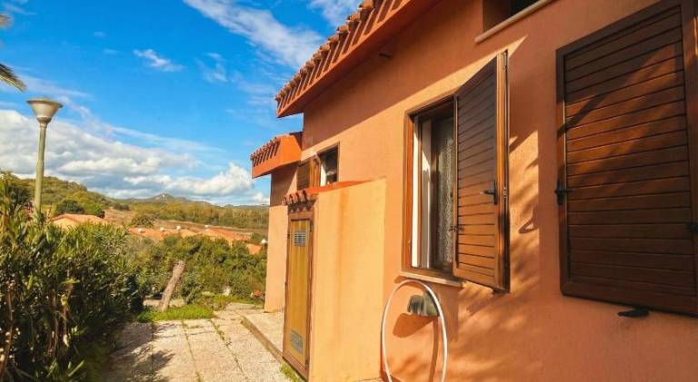 House with 2 rooms for 4 persons — photo 4