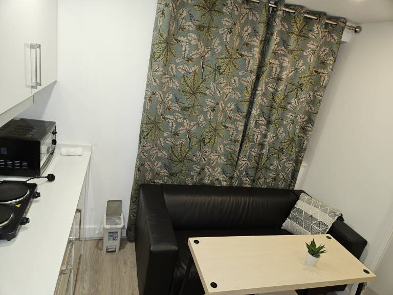 1 Bed Flat - Sleeps 2 - Parking - Garden — photo 4