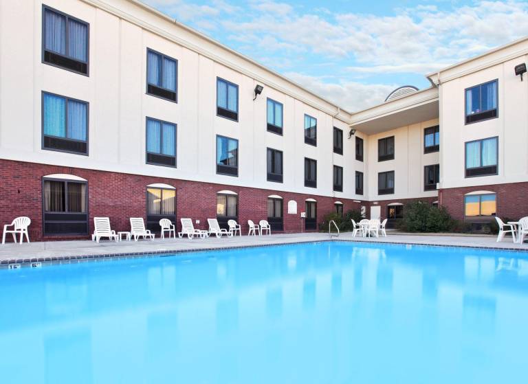 Holiday Inn Express Pine Bluff - Pines Mall Hotel By IHG — photo 5