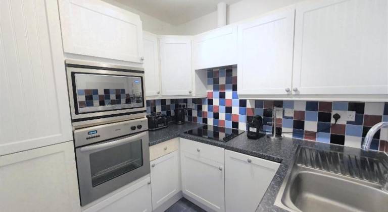 Holiday apartment with 3 rooms for 6 persons — photo 2