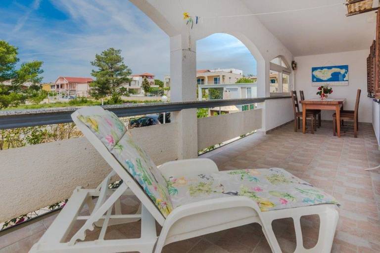 Wonderful holiday apartment with barbeque & garden | Pets allowed — photo 3