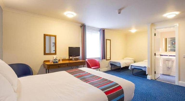 Travelodge Birmingham Sheldon — photo 4