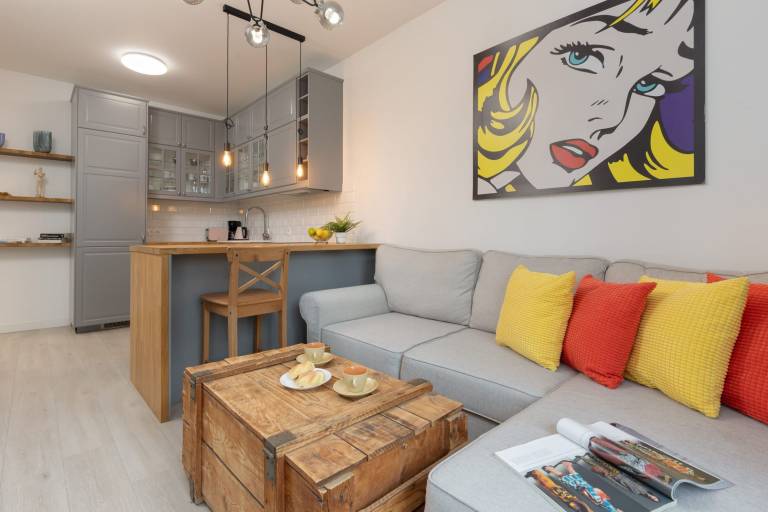 Holiday apartment with garden, patio & fast internet in Warsaw