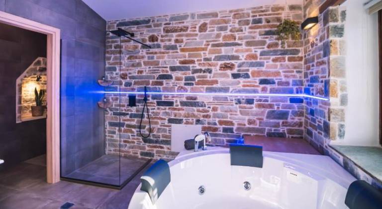 SELO Luxury Suite — photo 3