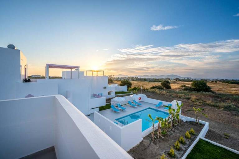 Fully equipped villa with garden, BBQ & patio | Pets allowed — photo 4