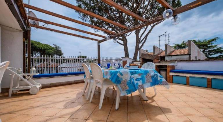 Fully equipped rental apartment with barbeque & terrace | Next to the beach | Good for workation | Pet-friendly — photo 2