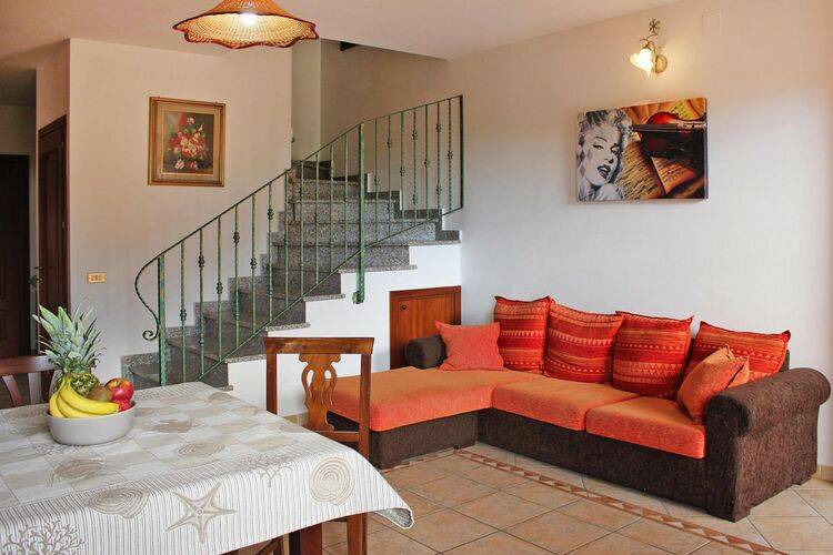 Rental apartment with terrace & yard | Pet-friendly — photo 5