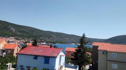 Apartment  Cres