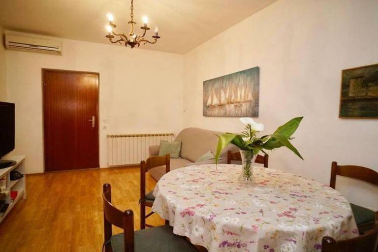 Beautiful rental apartment with patio | Sea view | Next to the beach | Dogs allowed — photo 3