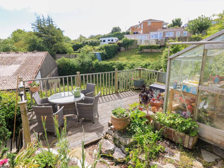 Cottage with terrace & yard | Beach view in Paignton