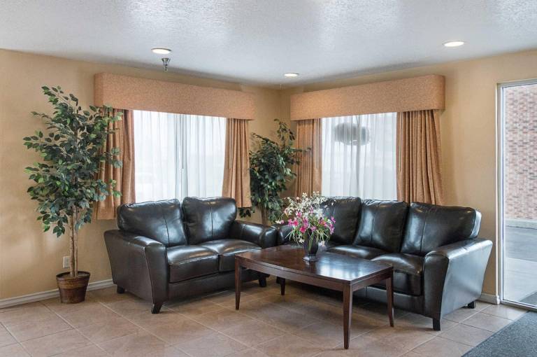 Quality Inn Los Lunas - Albuquerque South — photo 2