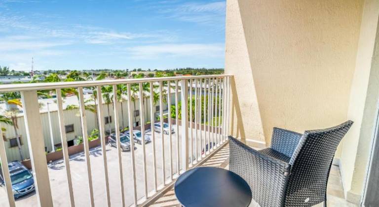 South River Suites — photo 4