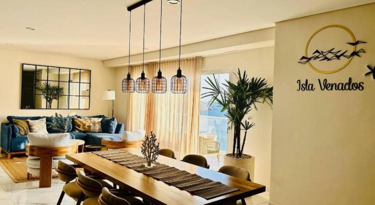 Holiday apartment with pool in Mazatlán