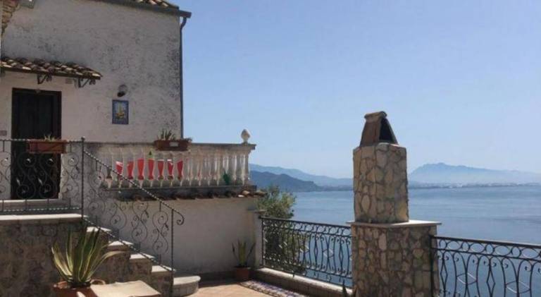Vacation home | Next to the beach | Pets allowed in Tramonti