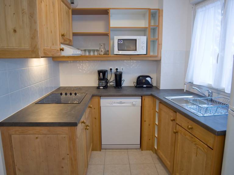 Spacious duplex 2 rooms, quiet, Wifi, pets allowed — photo 3