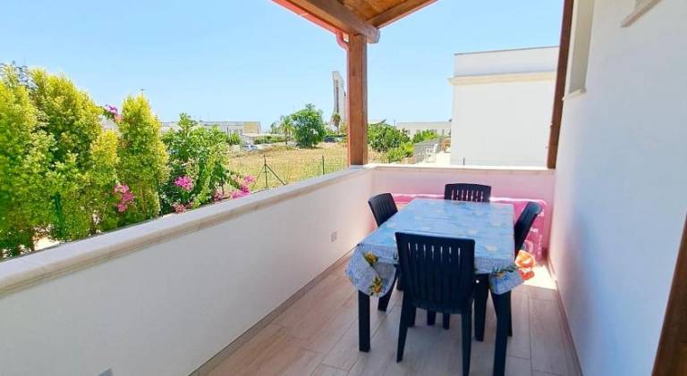 Vacation home with terrace & garden in Salve