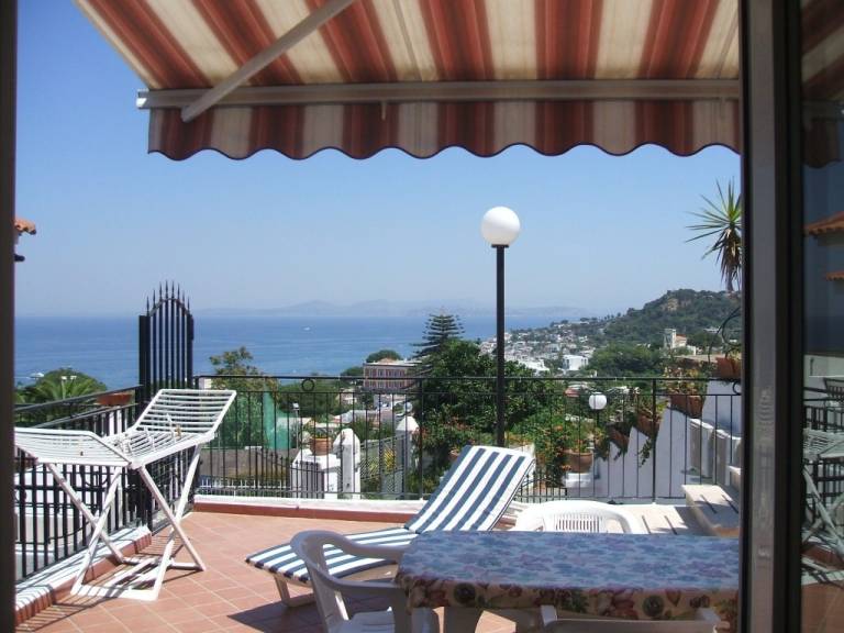 Holiday apartment with patio | Sea view — photo 2