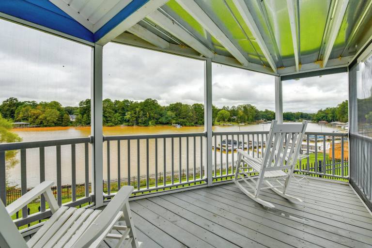 Cabin Lake Norman of Catawba