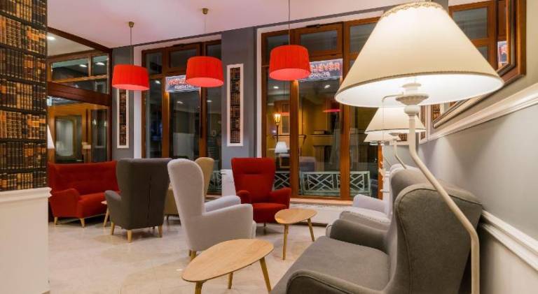 Serviced apartment with terrace | Dogs allowed — photo 2