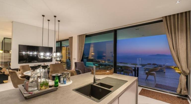 Villara Ultra Luxury Private Villa in Bodrum Daily Housekeeping Private Cook Chauffeur Service — photo 5