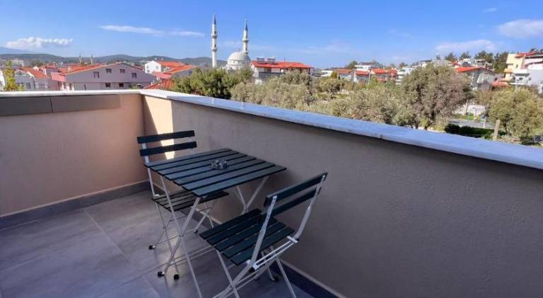 Holiday apartment with garden & patio — photo 2