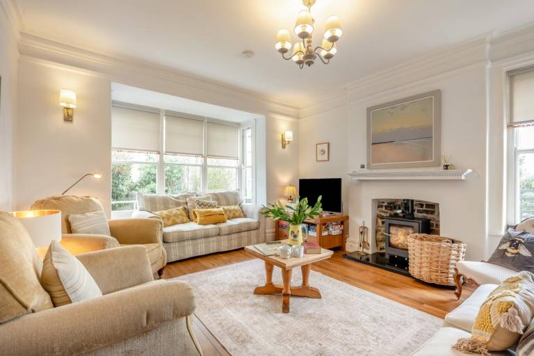 Cottage with yard & barbeque in Bideford