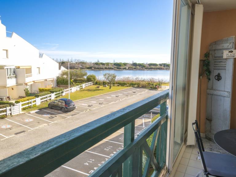 Holiday apartment with terrace & pool | Suitable for remote work — photo 5