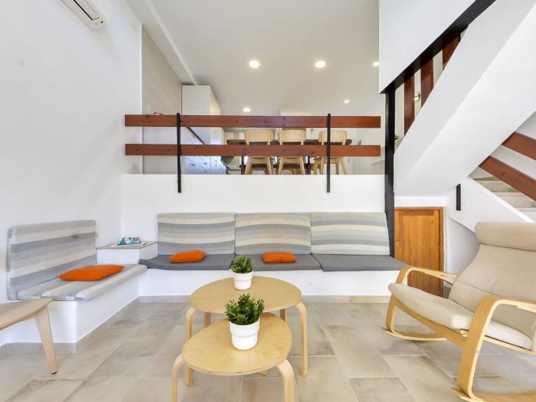 Fully equipped house with terrace, yard & barbecue | Pets allowed — photo 3