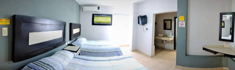 Hotel Laguna Inn — photo 3