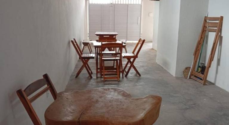 House with patio — photo 3