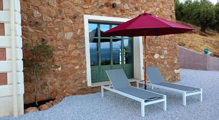 Villa with pool & jacuzzi — photo 3