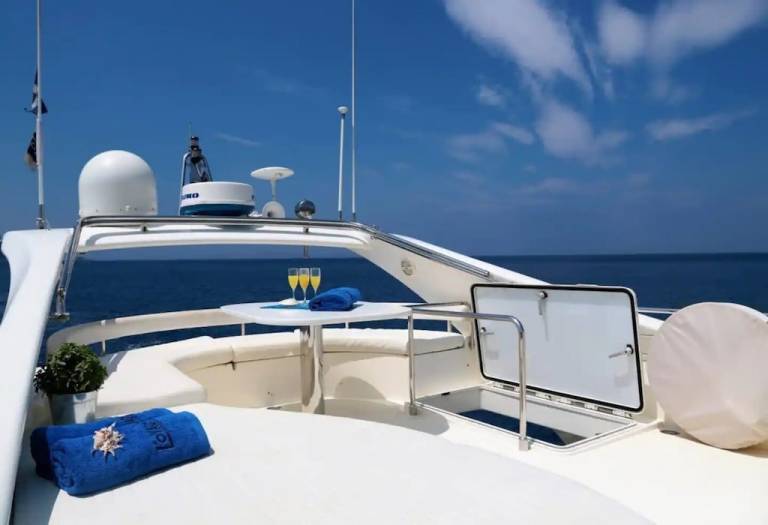 Hausboot  Perivolas