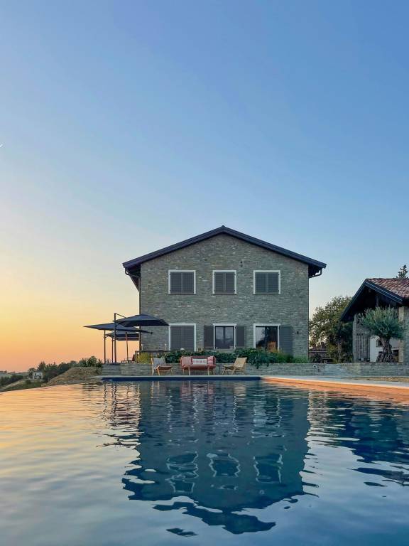 320 m&sup2; Ferienhaus