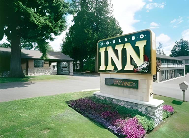 Poulsbo Inn & Suites