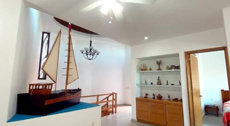 Vacation home with pool & jacuzzi | Pets are welcome — photo 4