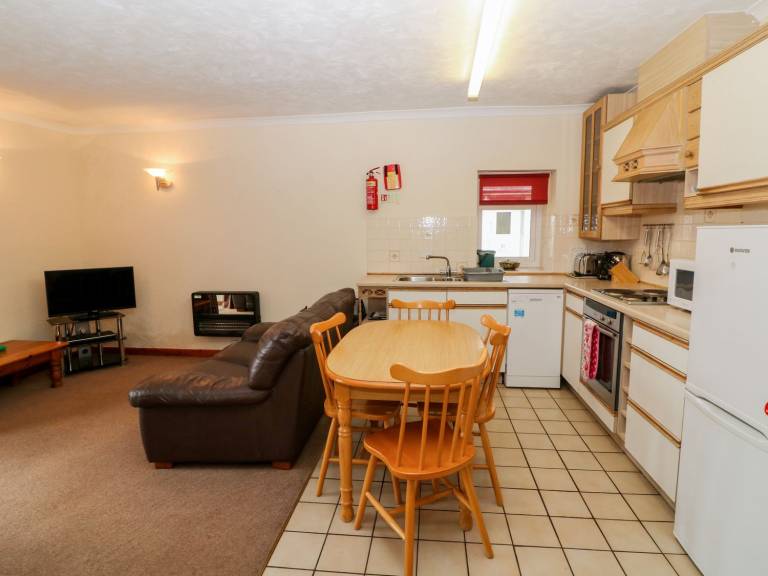 Cottage with garden, sauna & pool | Beach view — photo 4