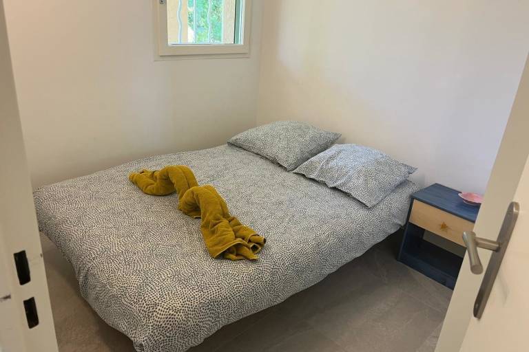 Renovated 1 bedroom apartment near sea — photo 3